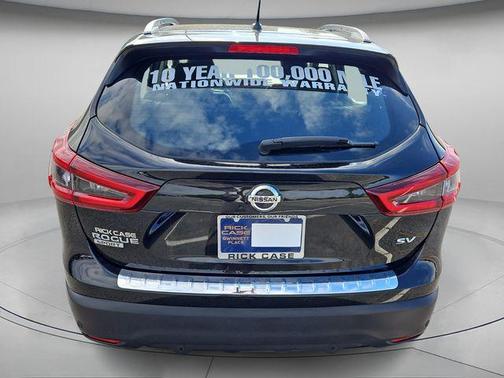 2022 Nissan Rogue Sport SV