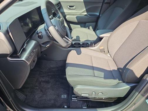 2025 Hyundai KONA SEL Convenience