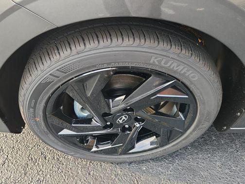 2026 Hyundai ELANTRA Sport