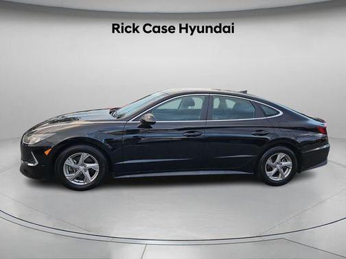 2023 Hyundai SONATA SE