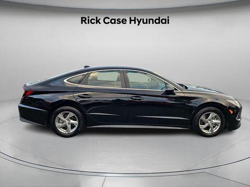 2023 Hyundai SONATA SE