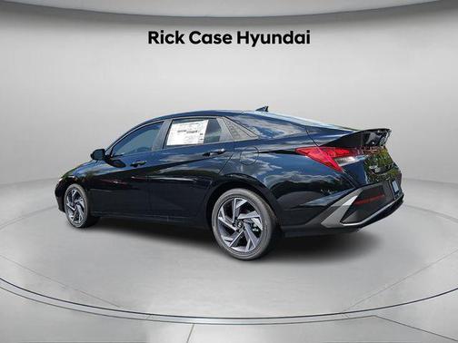 2025 Hyundai ELANTRA HEV SEL Sport