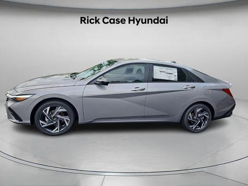 2025 Hyundai ELANTRA HEV SEL Sport