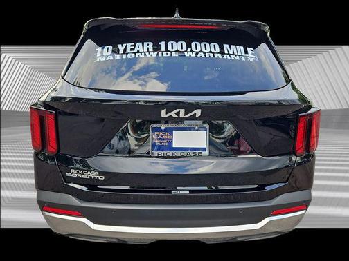 2024 Kia Sorento S