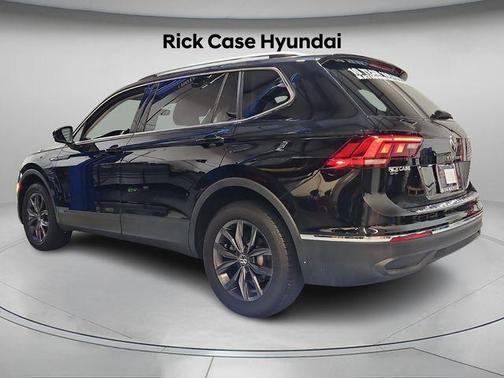 2022 Volkswagen Tiguan 2.0T SE