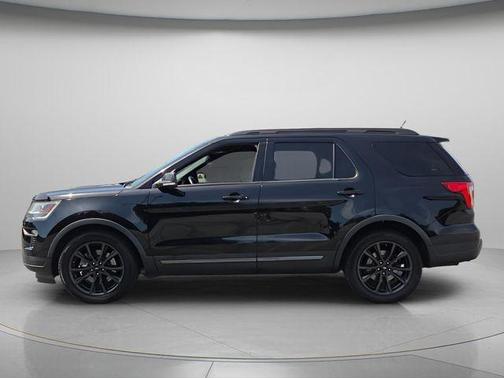 Shadow Black 2018 Ford Explorer XLT