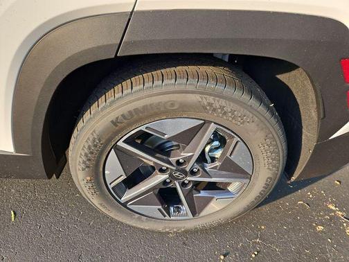 2026 Hyundai TUCSON SEL Convenience
