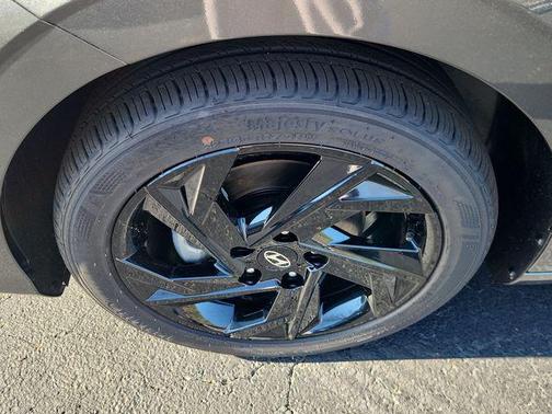 2026 Hyundai ELANTRA Sport