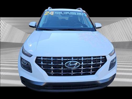 2024 Hyundai VENUE SEL
