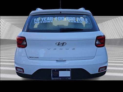 2024 Hyundai VENUE SEL