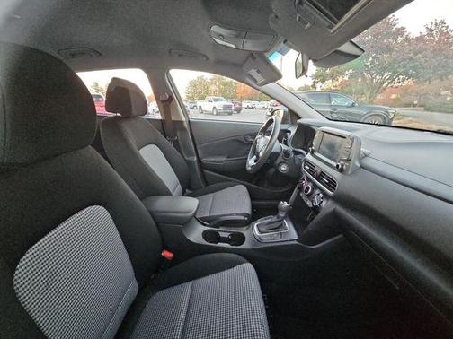 2021 Hyundai KONA SE