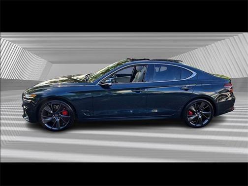 2022 Genesis G70 3.3T RWD