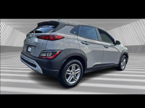 2022 Hyundai KONA SE