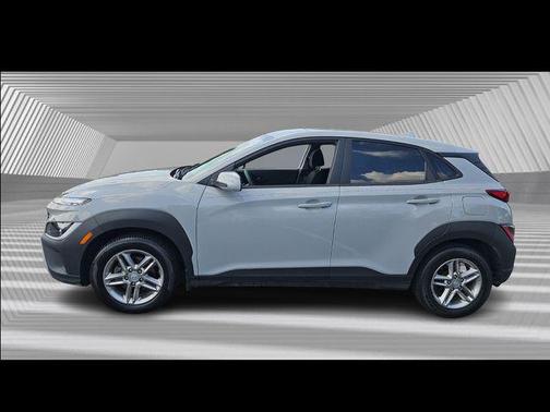 2022 Hyundai KONA SE