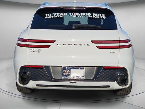 2022 Genesis GV70 2.5T AWD