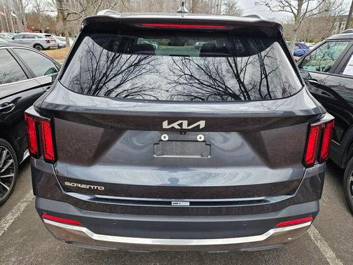 2024 Kia Sorento S