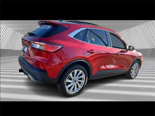 2022 Ford Escape Titanium