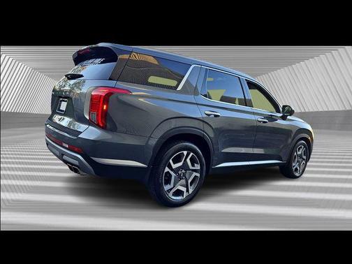 2025 Hyundai PALISADE SEL Premium