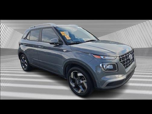 2022 Hyundai VENUE SEL