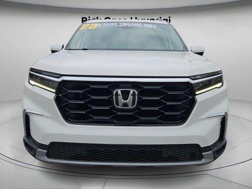 2023 Honda Pilot Touring 8-Passenger