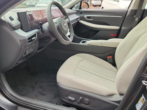 2026 Hyundai SONATA SEL