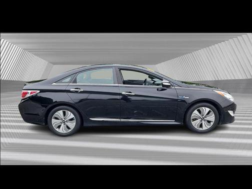 2015 Hyundai SONATA Hybrid Limited