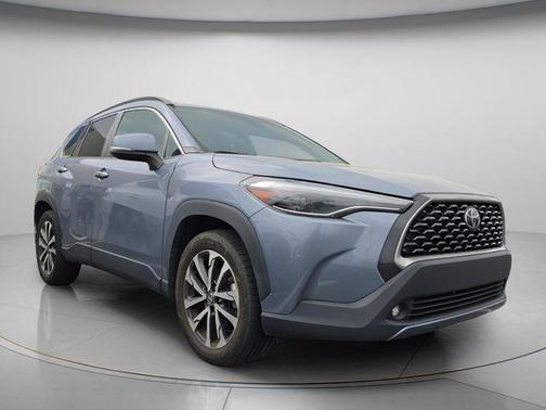 Sonic Silver 2022 Toyota Corolla Cross XLE