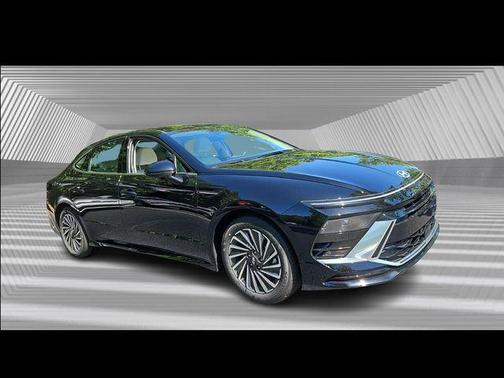 2025 Hyundai SONATA Hybrid SE