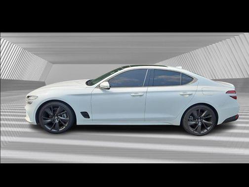 2023 Genesis G70 2.0T RWD
