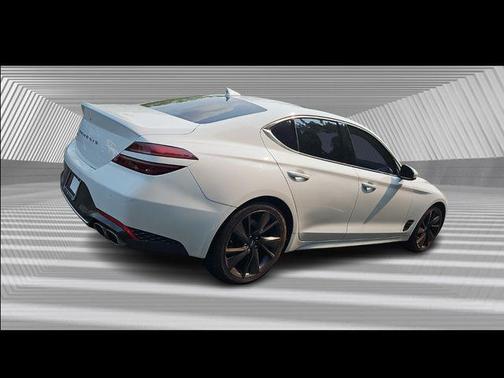 2023 Genesis G70 2.0T RWD