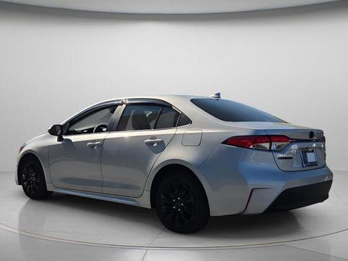 Classic Silver Metallic 2024 Toyota Corolla LE