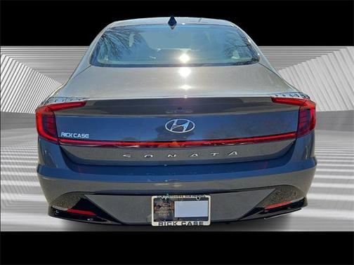 2022 Hyundai SONATA SEL