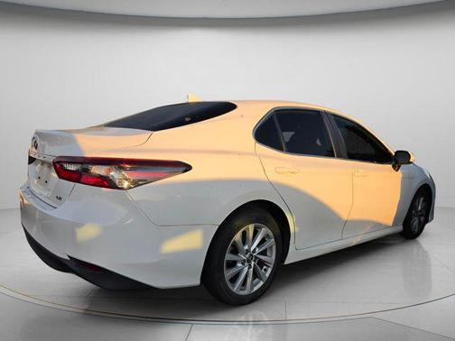 White 2022 Toyota Camry LE