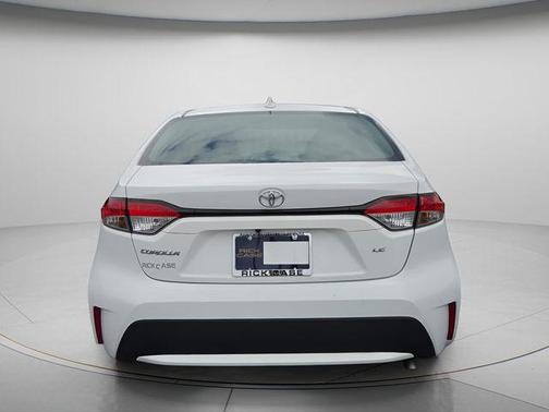 Super White 2021 Toyota Corolla LE