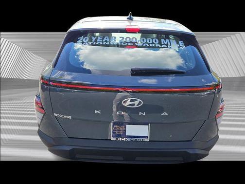 2026 Hyundai KONA SE