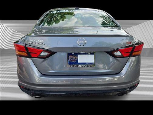 2023 Nissan Altima SR FWD