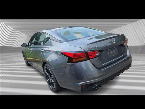 2023 Nissan Altima SR FWD