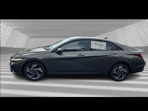 2025 Hyundai ELANTRA Sport