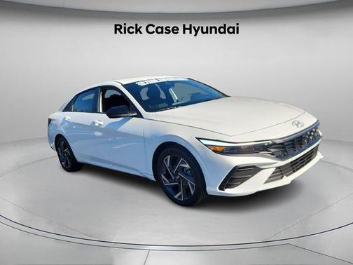 2025 Hyundai ELANTRA HEV SEL Sport