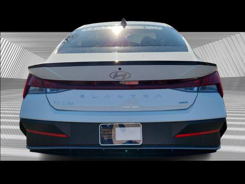 2025 Hyundai ELANTRA HEV SEL Sport