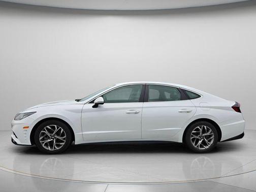 Quartz White 2022 Hyundai SONATA SEL