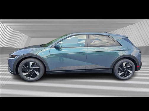 2025 Hyundai IONIQ 5 SE Standard Range