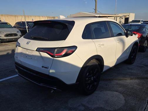 2025 Honda HR-V 2WD Sport