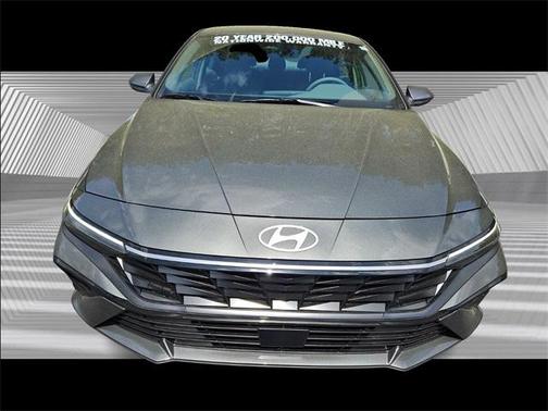 2025 Hyundai ELANTRA SEL