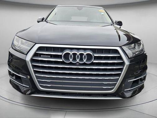 2019 Audi Q7 55 Prestige