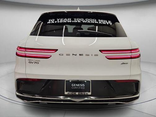2026 Genesis GV70 2.5T Select