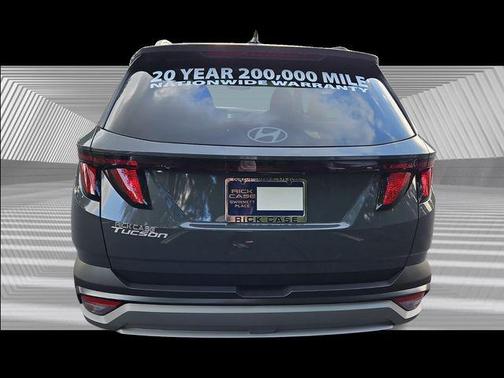 2025 Hyundai TUCSON SEL