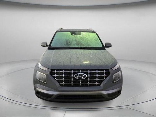 2022 Hyundai VENUE SEL