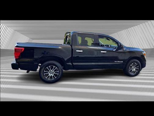 2021 Nissan Titan SV