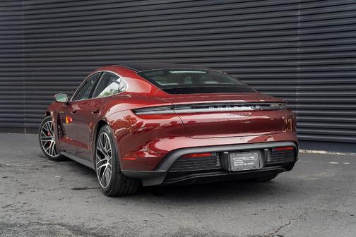 2022 Porsche Taycan 4S